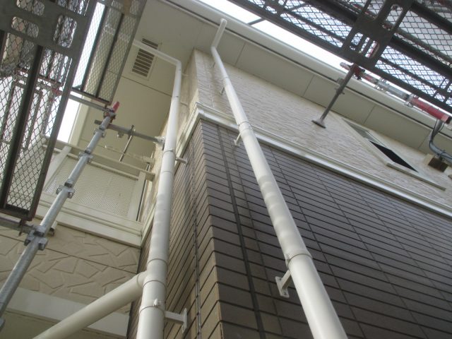 姫路市で竪樋の接続